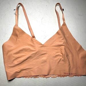 THALIA SODI Bralette Wireless Super Soft Front Lace Back Large Missing Pads Nude